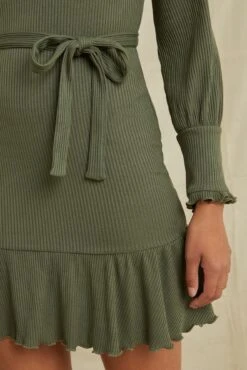 Ziggy Paris Rib Dress - Calla Green -Drapsify Sales Store 0638ZiggyCallaGreen 7702 web 05c9b488 e35a 40cf ae3e dc663f03b2ec