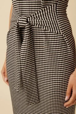 Colombe Scallop Knit Dress - Natural Black -Drapsify Sales Store 10266 SS Colombe Scallop Natural Black 4