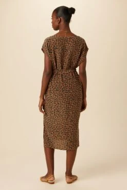 Cindra Washable Silk Midi Dress - Caramel Sauvage -Drapsify Sales Store 9674 Cindra Caramel Sauvage 3