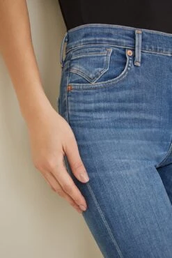 AGOLDE Exclusive Sophie Crop 10 AGOLDE Exclusive Sophie Crop -Drapsify Sales Store AGOLDE Sophie Skinny Crop Kindred 0116 web