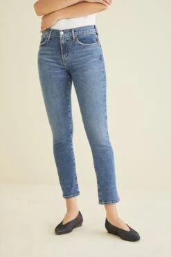 AGOLDE Toni Mid Rise Straight Jean 11 AGOLDE Toni Mid Rise Straight Jean -Drapsify Sales Store AGOLDE Toni Stretch Mid Rise Obscure 491 web