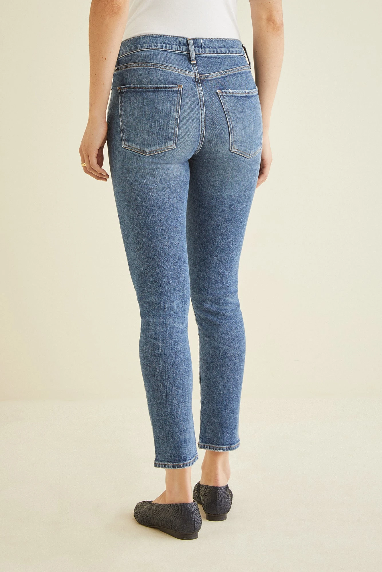 AGOLDE Toni Mid Rise Straight Jean 2 AGOLDE Toni Mid Rise Straight Jean - Image 2