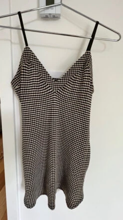 Barlow Scallop Knit Cami - ReAmour -Drapsify Sales Store submission 12422 37211